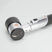Dermatoskop Heine mini 3000 mit 2,5 V XHL-Beleuchtung, Kontaktscheibe mit Skala
